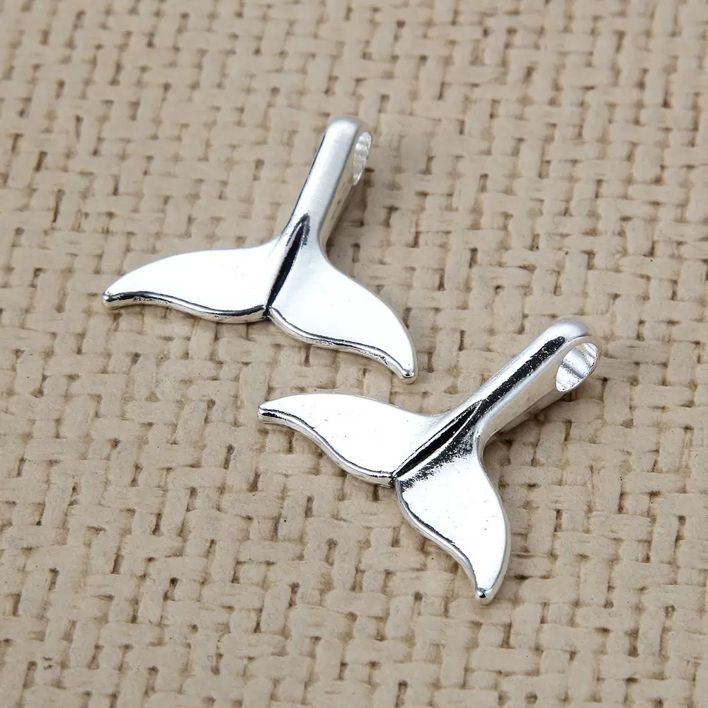 Vintage Fashion Jewelry - 5/10個入りアンティークシルバーメッキクジラの尾合金ペンダント、レトロな人魚の尾チャーム、ネックレスDIYジュエリーパーツ