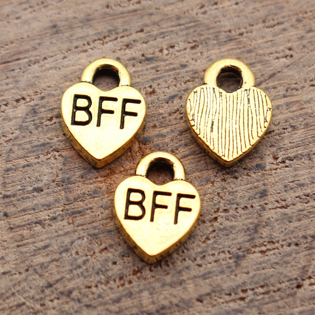 40 個 9.3x7mm アンティークゴールドカラー Bff - Vintage Fashion Labels のレビューと価格