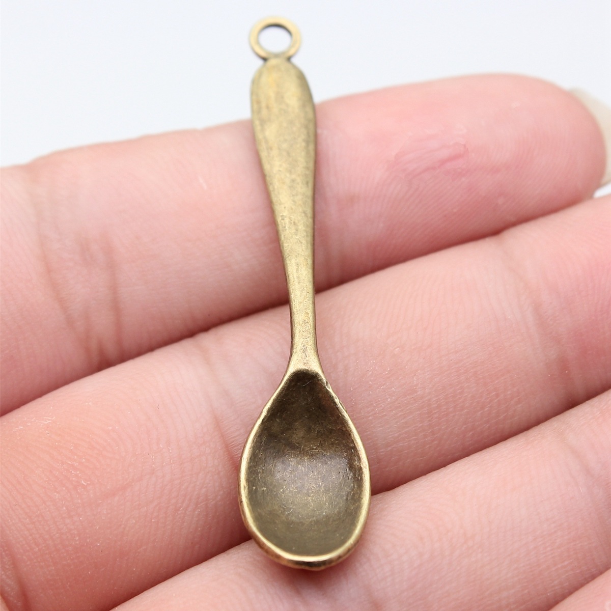 10 個 54 × 11 ミリメートル 5 色スプーンチャー - Vintage Fashion Jewelry のレビューと価格