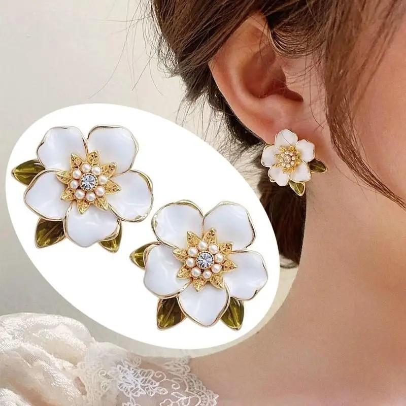 女性のための紫色のオイルドロップフラワー付きヴィンテージイヤ - Vintage Fashion Trends 2026 のレビューと価格